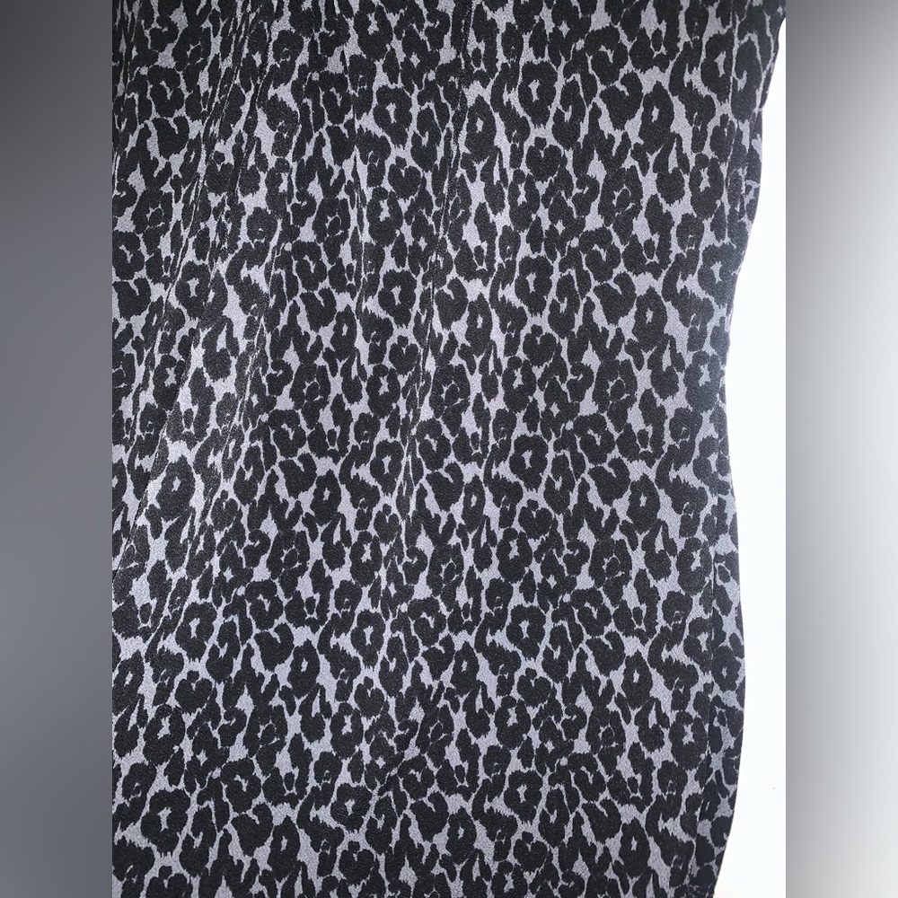 41 hawthorn black and gray leopard print sleeveless blouse size large - Picture 4 of 6